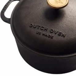 Smithey Dutch Oven 5.5QTS -Selected Home Goods Store dutch oven close up