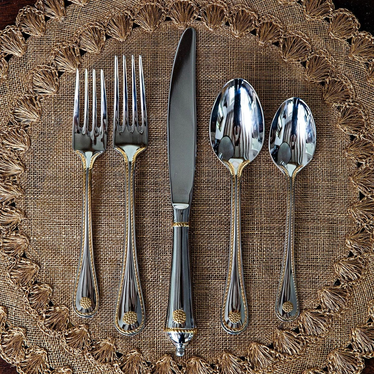 Juliska Berry & Thread Polished W/ Gold Accents 5 Piece Flatware Set 4 Juliska Berry & Thread Polished W/ Gold Accents 5 Piece Flatware Set - Image 2