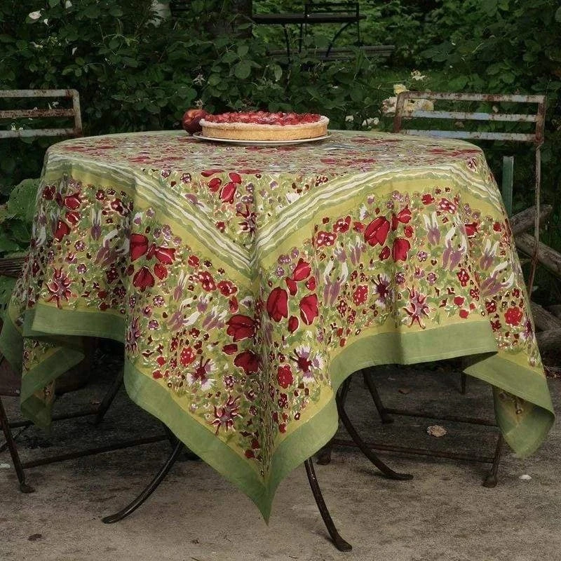 Jardin Red & Green Tablecloth 6 Jardin Red & Green Tablecloth - Image 4